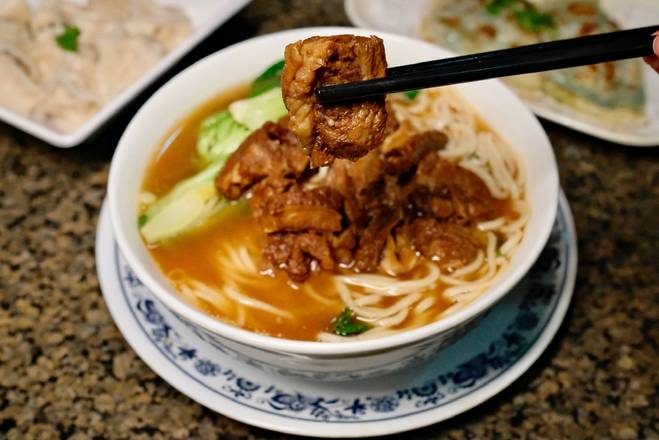 Beef Noodle In Soup 牛肉面